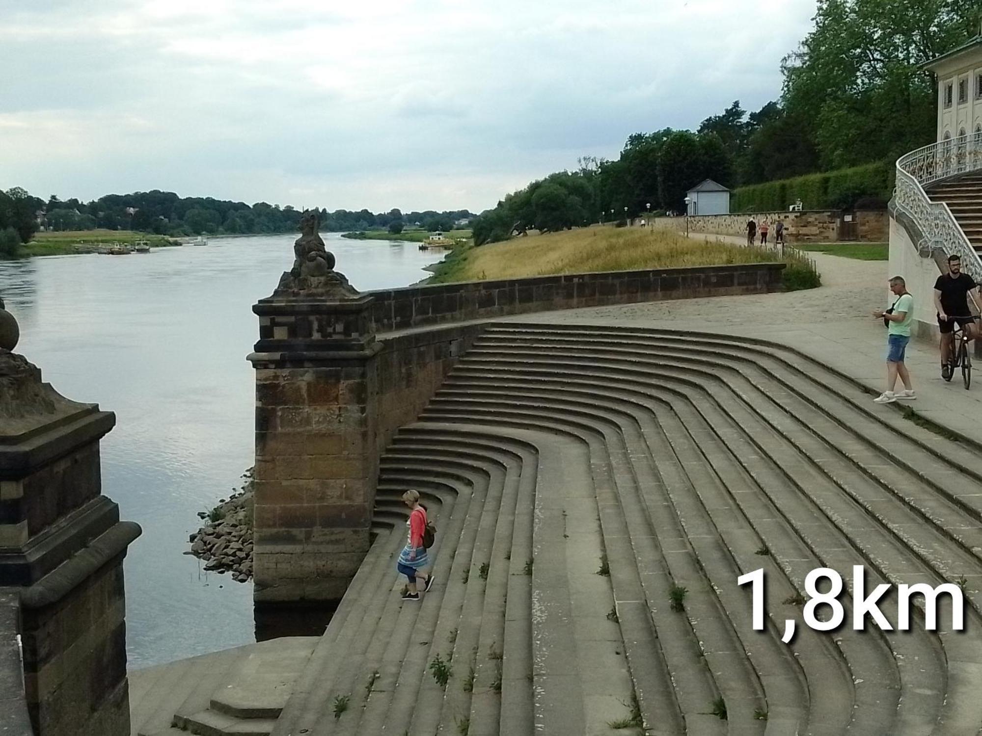 Dresden-Entspannung-Natur-Trifft-2-Staedte-Am-Fluss Esterno foto